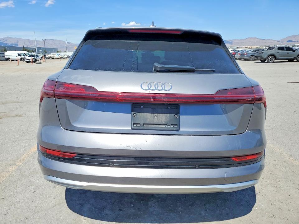 Aukcja sprzedaży 2019 Audi E-tron, vin: WA1VAAGE7KB024954, numer aukcji: 49128906