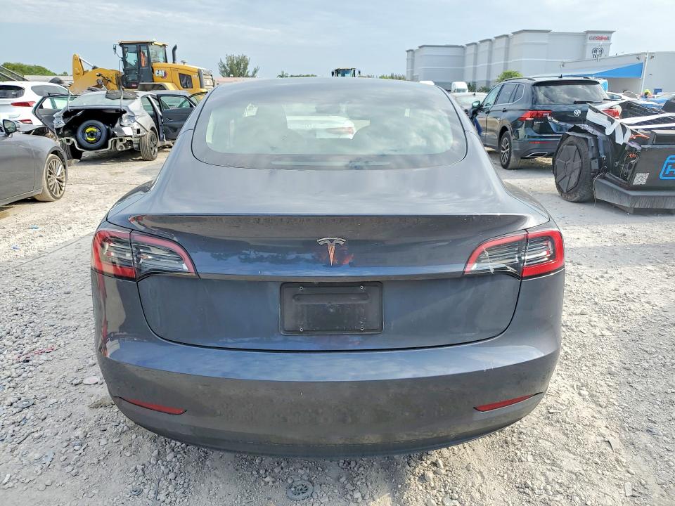 Продажа на аукционе авто 2023 Tesla Model 3, vin: 5YJ3E1EAXPF672312, номер лота: 51361206