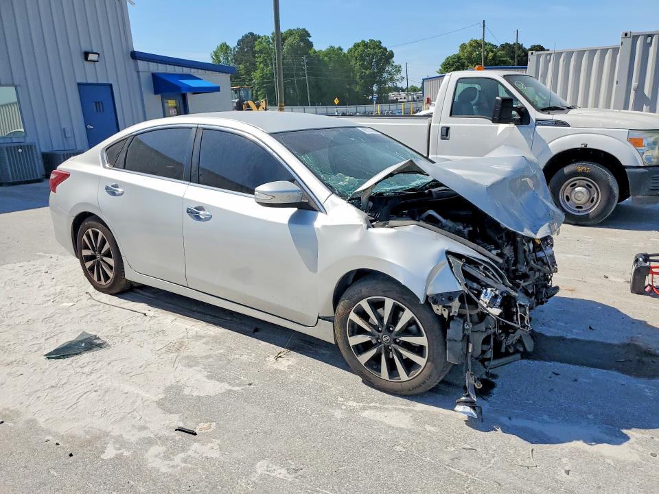 Продаж на аукціоні авто 2018 Nissan Altima, vin: 1N4AL3AP1JC154179, номер лоту: 49737506