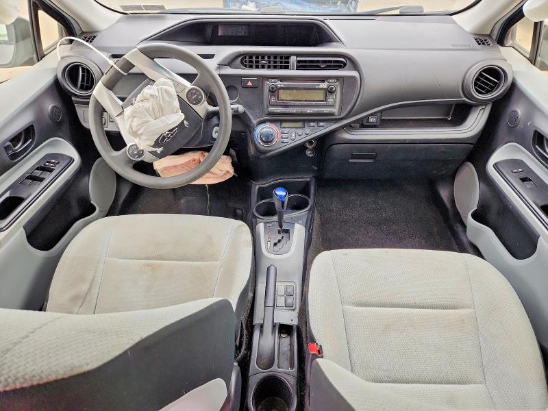 Продажа на аукционе авто 2013 Toyota Prius C, vin: JTDKDTB32D1557109, номер лота: 51190496