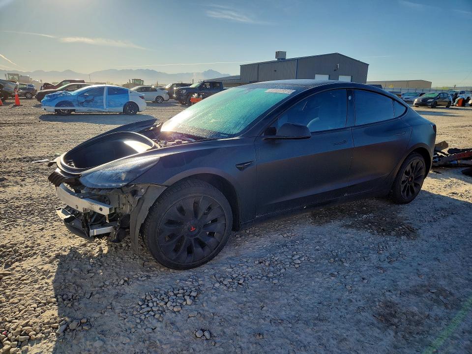 48678816 :رقم المزاد ، 5YJ3E1EB1NF195291 vin ، 2022 Tesla Model 3 مزاد بيع
