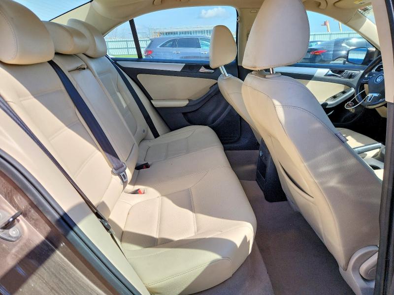 Продажа на аукционе авто 2011 Volkswagen Jetta, vin: 3VWLZ7AJ4BM330725, номер лота: 50972386