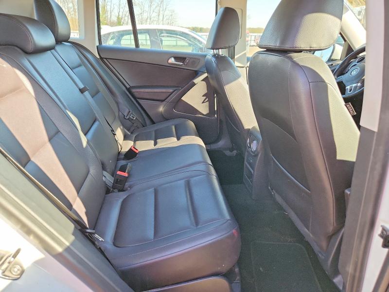 49938516 :رقم المزاد ، WVGAV7AX5HK015972 vin ، 2017 Volkswagen Tiguan مزاد بيع