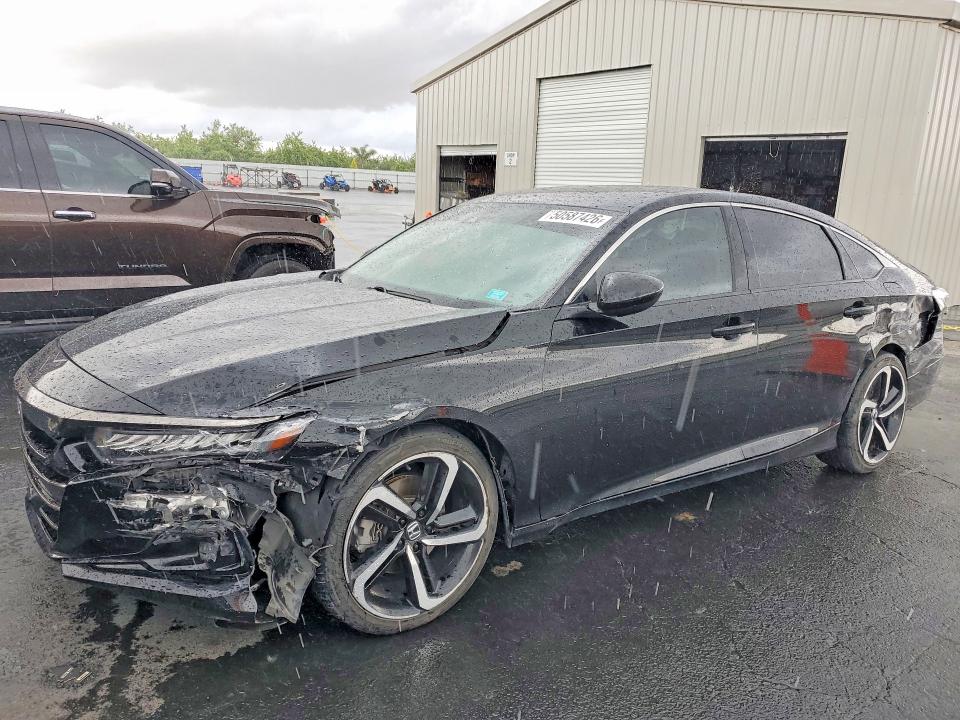 50587426 :رقم المزاد ، 1HGCV1F43NA111689 vin ، 2022 Honda Accord مزاد بيع