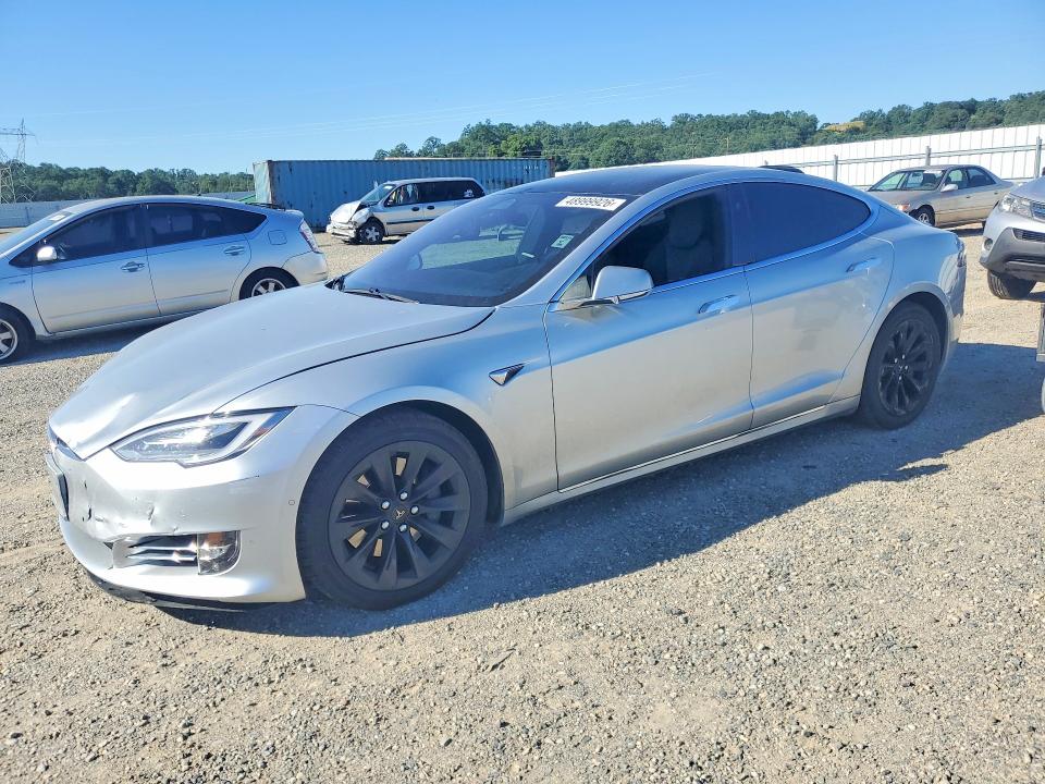 Продажа на аукционе авто 2018 Tesla Model S, vin: 5YJSA1E2XJF245106, номер лота: 48999926