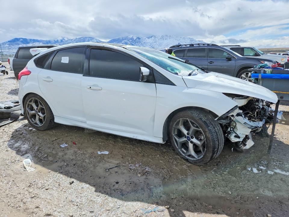 Продажа на аукционе авто 2017 Ford Focus, vin: 1FADP3L92HL230454, номер лота: 48520146