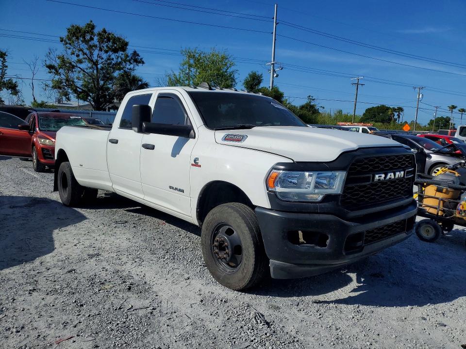 Продажа на аукционе авто 2022 Ram 3500, vin: 3C63RRGL7NG359170, номер лота: 48385536