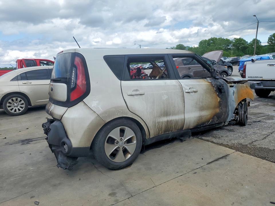 51667856 :رقم المزاد ، KNDJN2A28F7236526 vin ، 2015 Kia Soul مزاد بيع