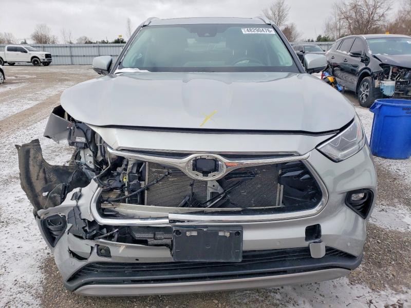 2024 Toyota Highlander მანქანა იყიდება აუქციონზე, vin: 5TDKDRBH3RS556429, აუქციონის ნომერი: 48290476
