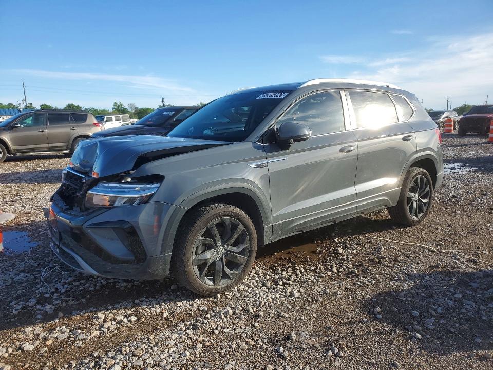 48798336 :رقم المزاد ، 3VVTX7B23NM064717 vin ، 2022 Volkswagen Taos مزاد بيع