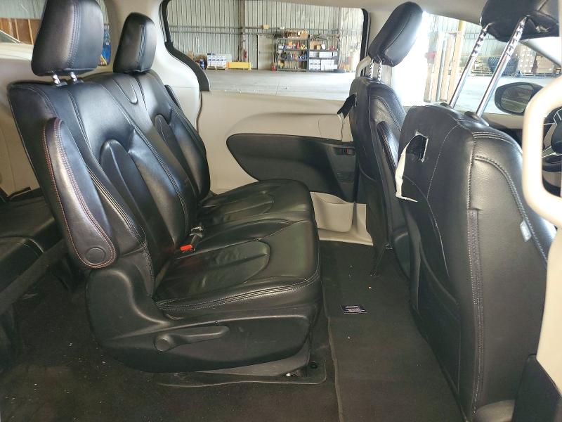 51817806 :رقم المزاد ، 2C4RC1AGXJR125384 vin ، 2018 Chrysler Pacifica مزاد بيع