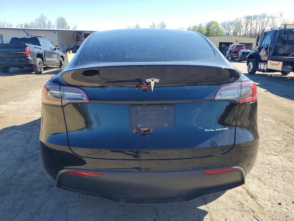 2024 Tesla Model Y მანქანა იყიდება აუქციონზე, vin: 7SAYGDEE1RF183243, აუქციონის ნომერი: 50233716