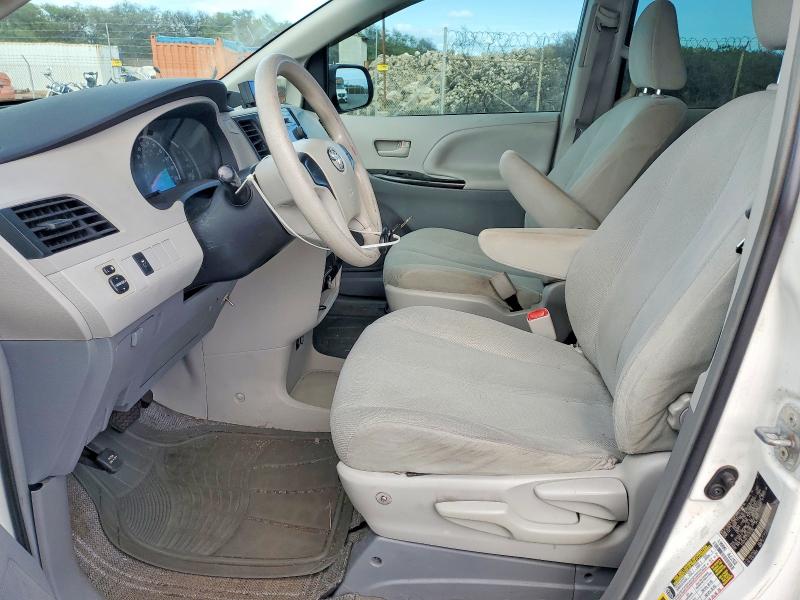 2013 Toyota Sienna მანქანა იყიდება აუქციონზე, vin: 5TDZK3DC7DS301262, აუქციონის ნომერი: 50451366
