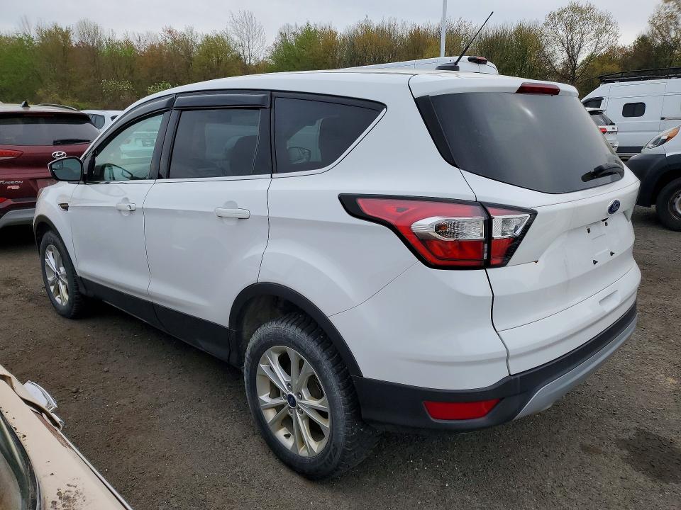 51469976 :رقم المزاد ، 1FMCU9GDXHUD43672 vin ، 2017 Ford Escape مزاد بيع