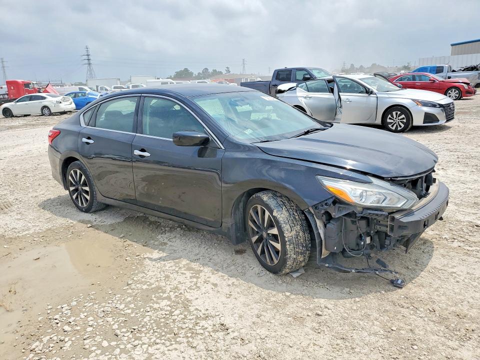 Продажа на аукционе авто 2017 Nissan Altima, vin: 1N4AL3AP2HC493334, номер лота: 52033476