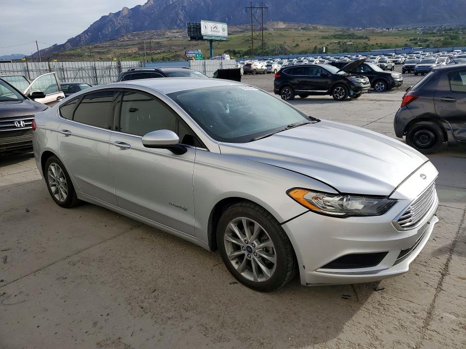 Продаж на аукціоні авто 2017 Ford Fusion, vin: 3FA6P0LU4HR325949, номер лоту: 50316116