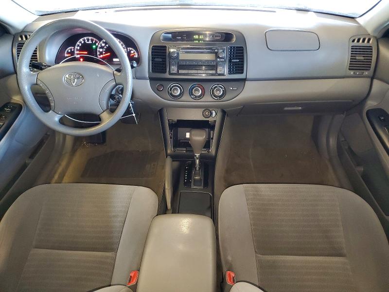 2005 Toyota Camry მანქანა იყიდება აუქციონზე, vin: 4T1BF30K75U599758, აუქციონის ნომერი: 51280756