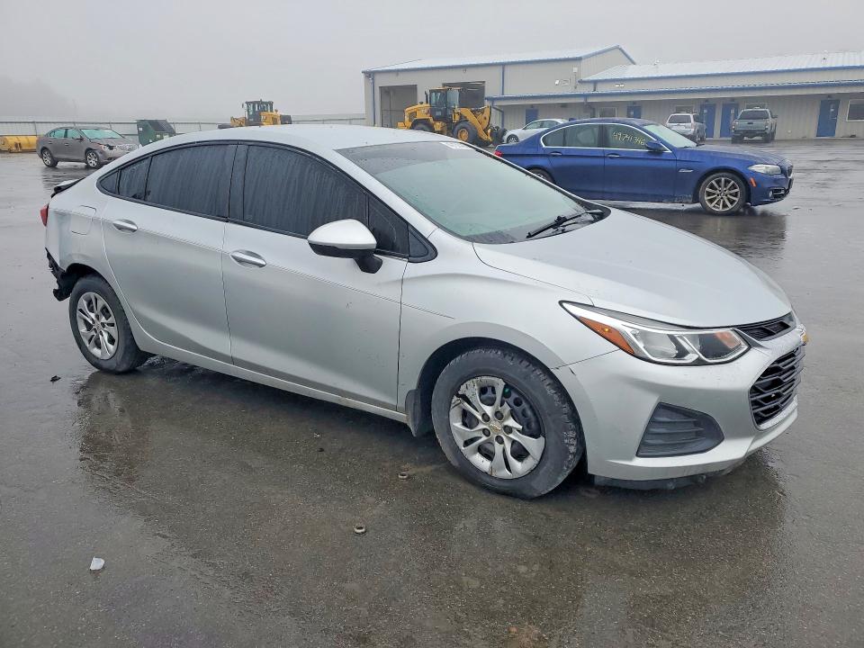 49158486 :رقم المزاد ، 1G1BC5SM8K7108690 vin ، 2019 Chevrolet Cruze مزاد بيع