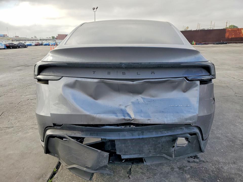 Продаж на аукціоні авто 2026 Tesla Model Y, vin: 7SAYGDEE4TF395349, номер лоту: 49127326