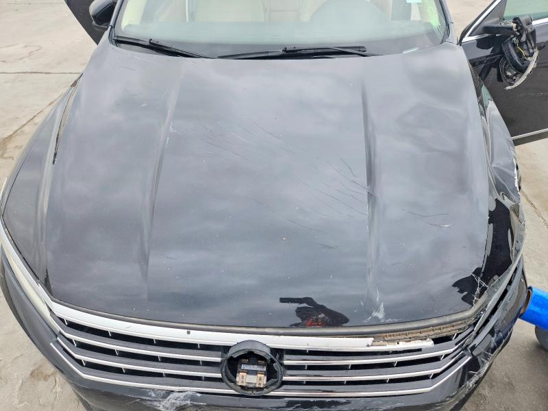 Aukcja sprzedaży 2017 Volkswagen Passat, vin: 1VWGT7A3XHC013272, numer aukcji: 49909366