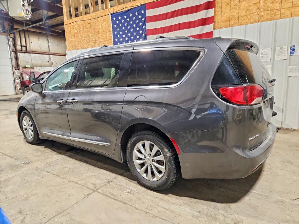 Продаж на аукціоні авто 2018 Chrysler Pacifica, vin: 2C4RC1BG1JR142864, номер лоту: 49667406