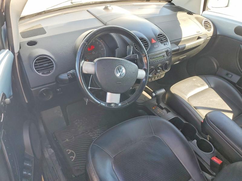 51529196 :رقم المزاد ، 3VWRG3AL4AM004853 vin ، 2010 Volkswagen New Beetle مزاد بيع