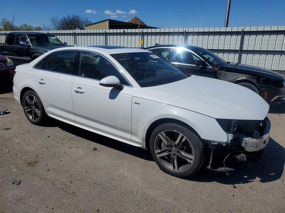 48816916 :رقم المزاد ، WAUFNBF43JA052037 vin ، 2018 Audi A4 مزاد بيع