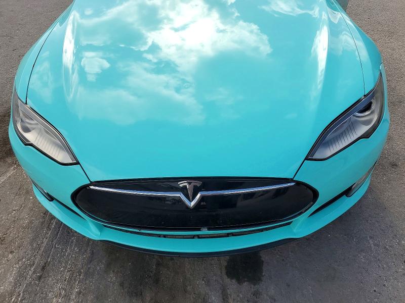 Продажа на аукционе авто 2013 Tesla Model S, vin: 5YJSA1CN7DFP05727, номер лота: 51271346