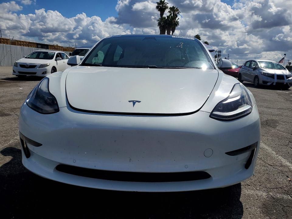 2021 Tesla Model 3 მანქანა იყიდება აუქციონზე, vin: 5YJ3E1EA9MF983113, აუქციონის ნომერი: 49491376