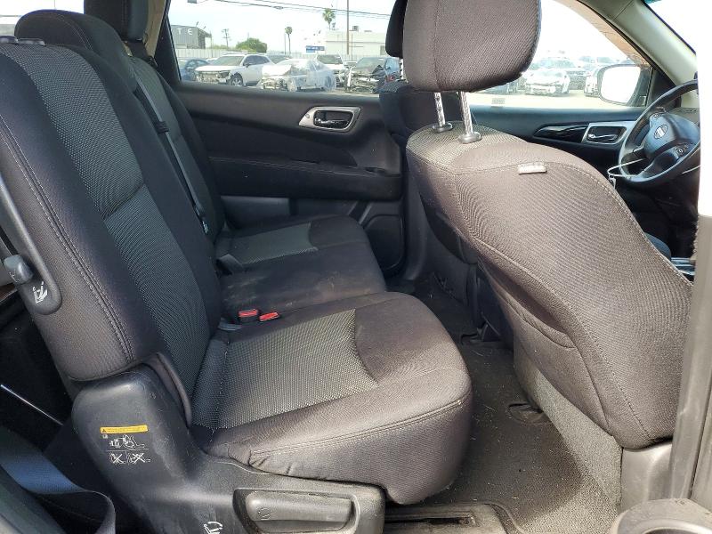 48871396 :رقم المزاد ، 5N1DR2MN4HC604696 vin ، 2017 Nissan Pathfinder مزاد بيع
