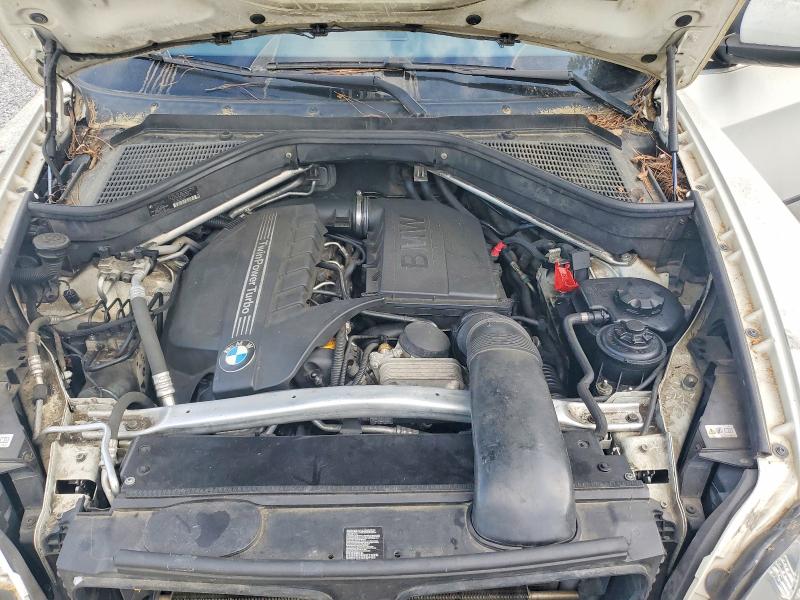 49636446 :رقم المزاد ، 5UXZV4C58D0E10527 vin ، 2013 Bmw X5 مزاد بيع