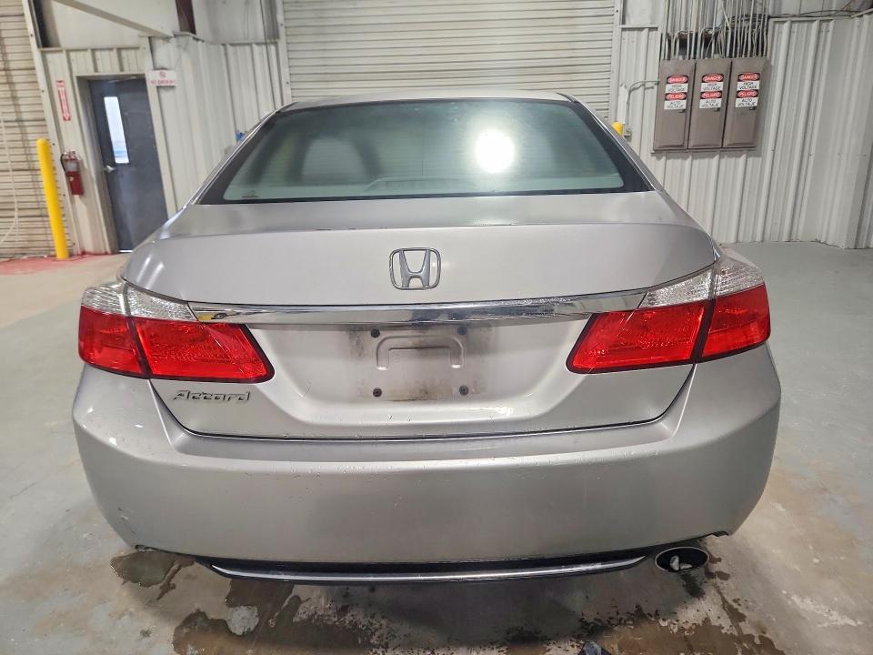 50855546 :رقم المزاد ، 1HGCR2F7XFA006198 vin ، 2015 Honda Accord مزاد بيع