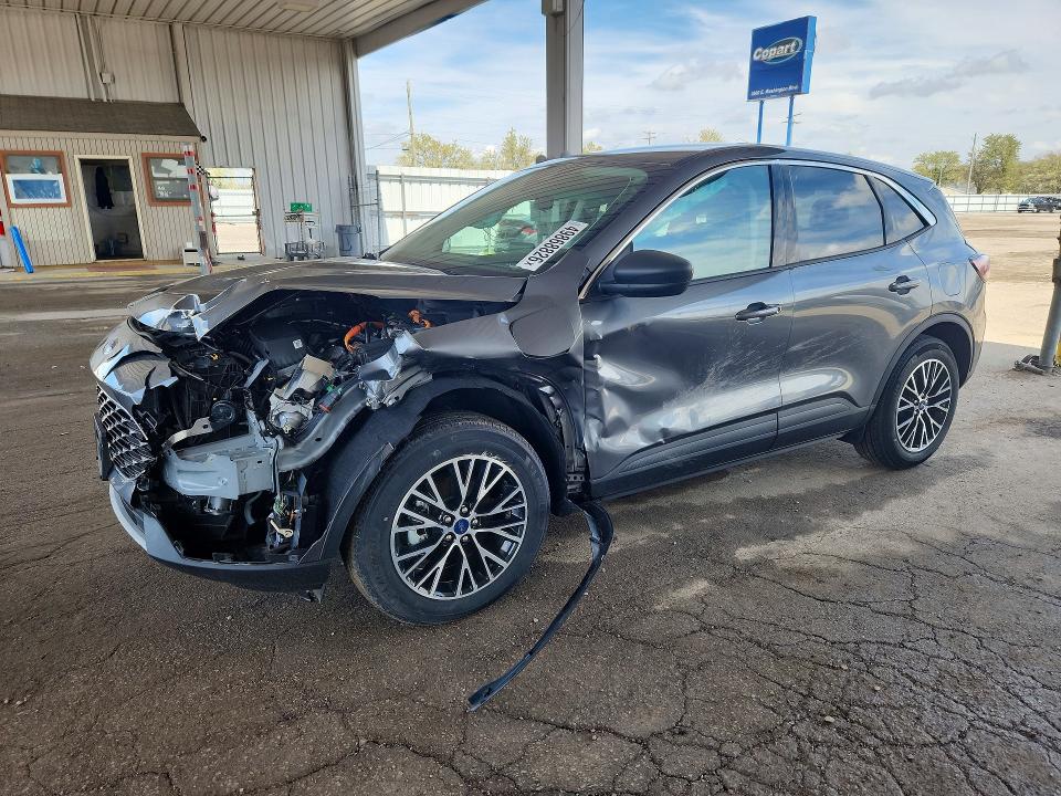 2022 Ford Escape მანქანა იყიდება აუქციონზე, vin: 1FMCU0EZ2NUB33654, აუქციონის ნომერი: 49868826