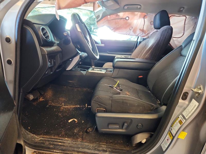 51704646 :رقم المزاد ، 5TFUY5F14HX598619 vin ، 2017 Toyota Tundra مزاد بيع
