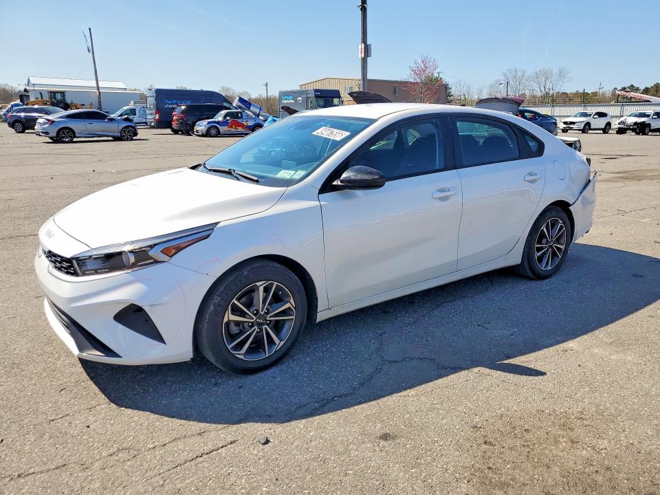 2023 Kia Forte მანქანა იყიდება აუქციონზე, vin: 3KPF24AD0PE590442, აუქციონის ნომერი: 49467556