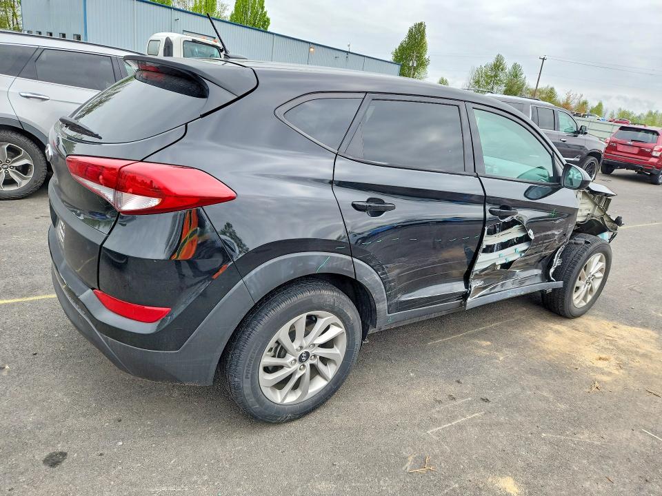 50785286 :رقم المزاد ، KM8J23A40HU555998 vin ، 2017 Hyundai Tucson مزاد بيع