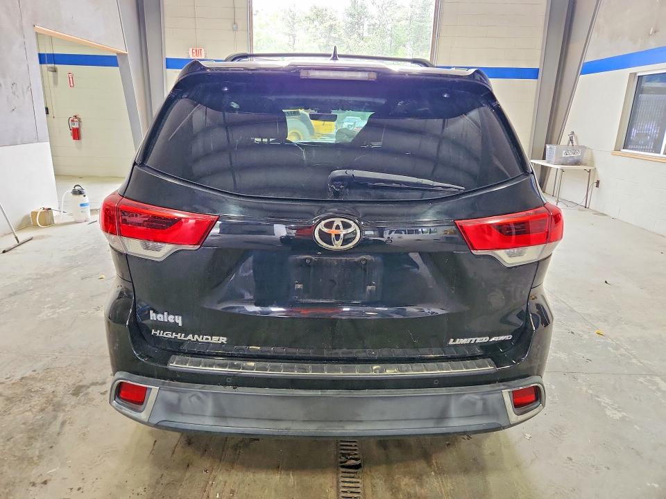 51712396 :رقم المزاد ، 5TDDZRFH4HS446623 vin ، 2017 Toyota Highlander مزاد بيع