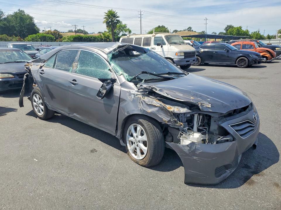 47563786 :رقم المزاد ، 4T1BF3EKXAU085292 vin ، 2010 Toyota Camry مزاد بيع