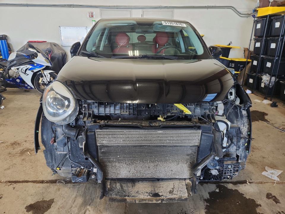 51351876 :رقم المزاد ، ZFBCFYBT1GP417956 vin ، 2016 Fiat 500x مزاد بيع