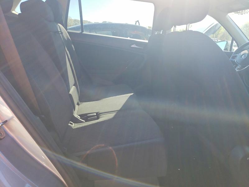 50741666 :رقم المزاد ، 3VV0B7AX0LM148313 vin ، 2020 Volkswagen Tiguan مزاد بيع