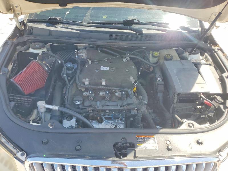 51588536 :رقم المزاد ، 1G4GE5GD1BF182194 vin ، 2011 Buick Lacrosse مزاد بيع