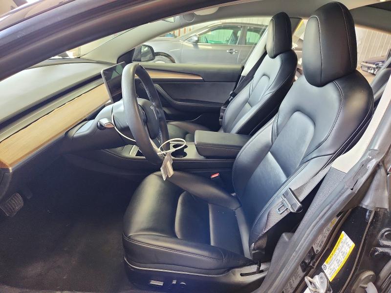 51615286 :رقم المزاد ، 5YJ3E1EAXNF371651 vin ، 2022 Tesla Model 3 مزاد بيع