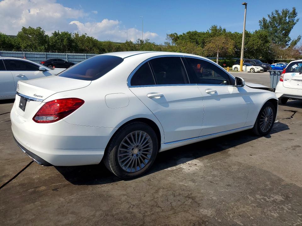 2015 Mercedes-benz C მანქანა იყიდება აუქციონზე, vin: 55SWF4KB8FU066903, აუქციონის ნომერი: 51942676