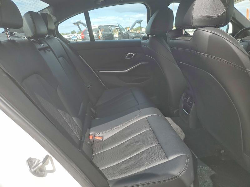 Продаж на аукціоні авто 2024 Bmw 330i, vin: 3MW69FF08R8E27677, номер лоту: 49551726