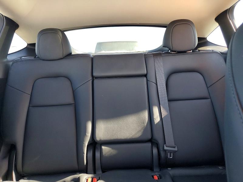 2024 Tesla Model Y მანქანა იყიდება აუქციონზე, vin: 7SAYGDEE2RF179539, აუქციონის ნომერი: 49685186