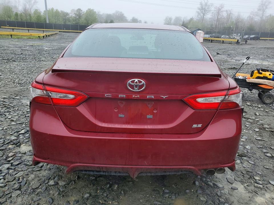 Продаж на аукціоні авто 2018 Toyota Camry, vin: 4T1B11HK2JU607069, номер лоту: 46941166
