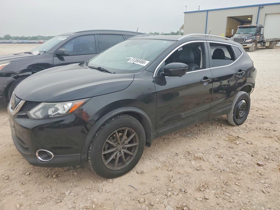 51368466 :رقم المزاد ، JN1BJ1CP9HW015676 vin ، 2017 Nissan Rogue Sport مزاد بيع