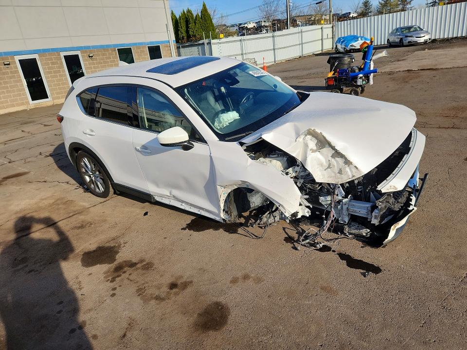 Продажа на аукционе авто 2021 Mazda Cx-5, vin: JM3KFBDM0M1494335, номер лота: 49942546