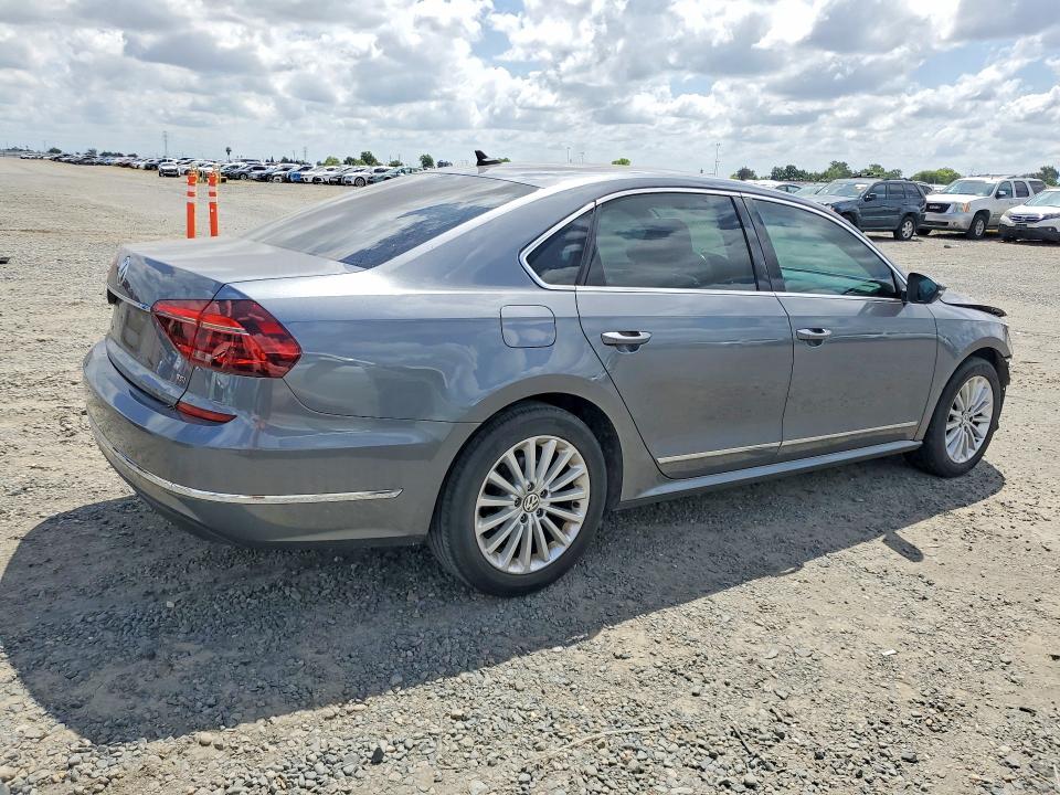 Продажа на аукционе авто 2017 Volkswagen Passat, vin: 1VWBT7A31HC002087, номер лота: 50905566