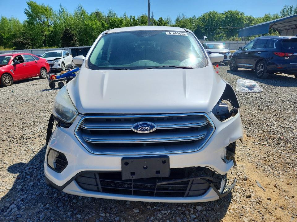 2017 Ford Escape მანქანა იყიდება აუქციონზე, vin: 1FMCU0GD9HUE38641, აუქციონის ნომერი: 47645816